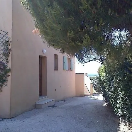 House بيت للعطل سيكس-فور-لو-بلاج